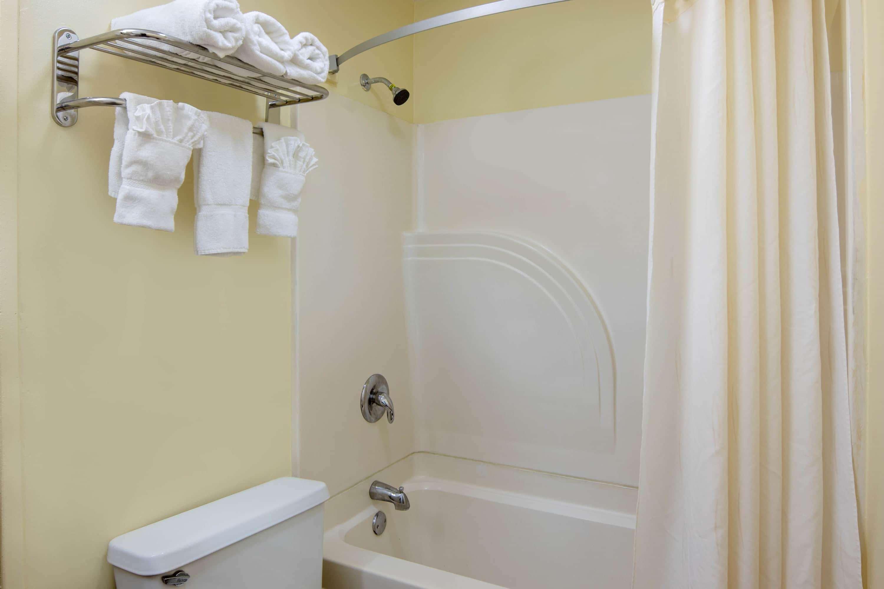 Travelodge By Wyndham Savannah Area/Richmond Hill Esterno foto