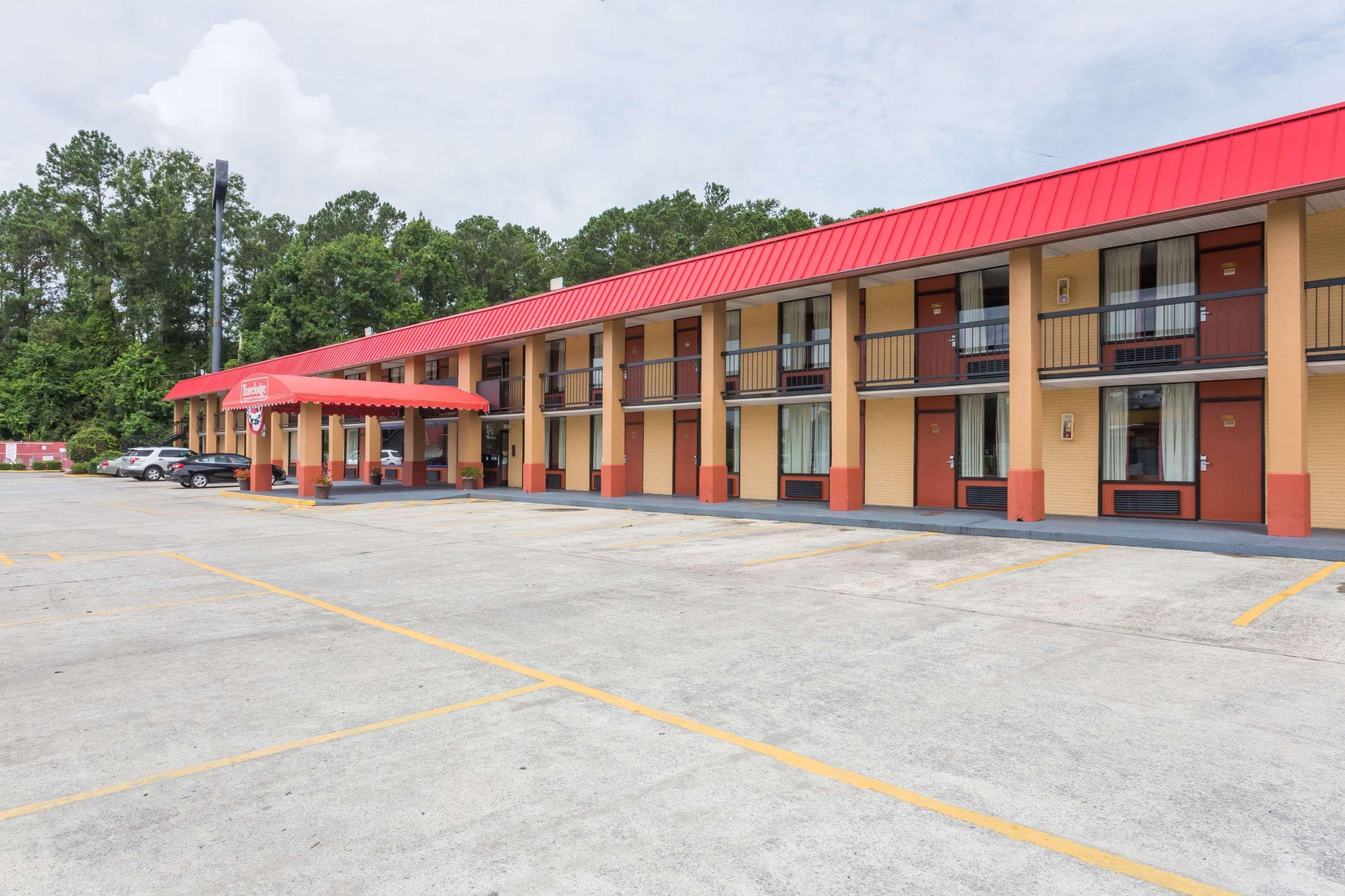 Travelodge By Wyndham Savannah Area/Richmond Hill Esterno foto