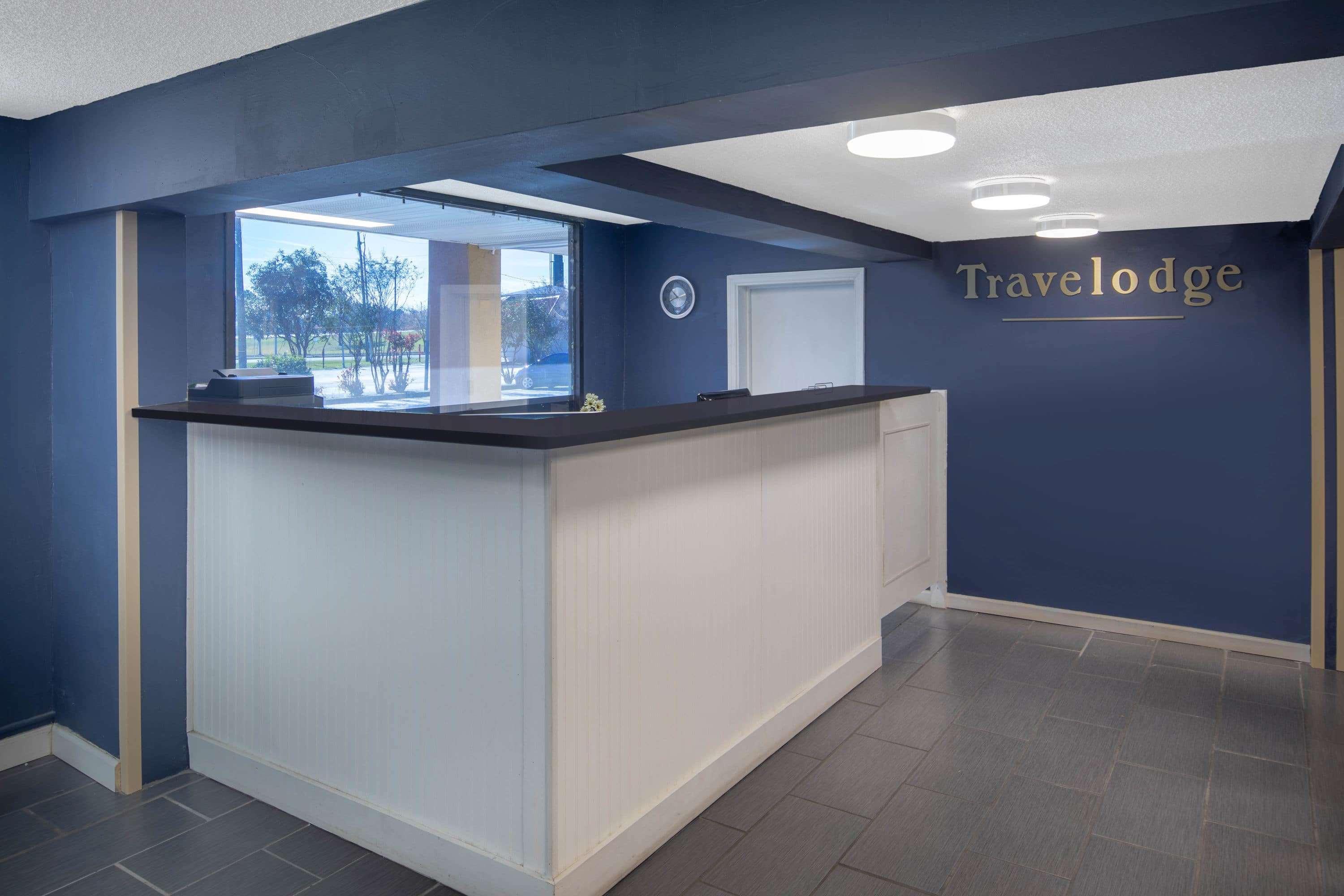 Travelodge By Wyndham Savannah Area/Richmond Hill Esterno foto