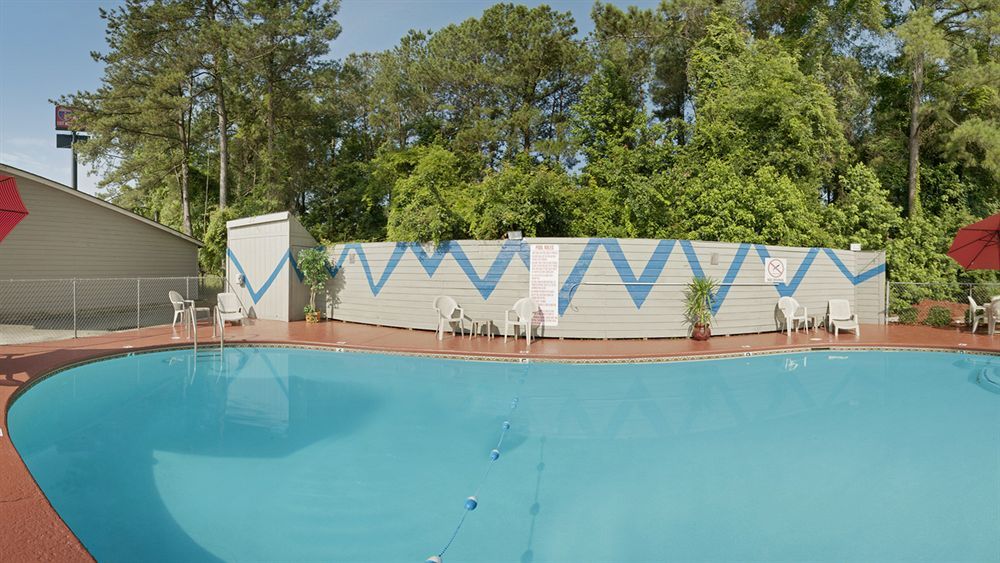 Travelodge By Wyndham Savannah Area/Richmond Hill Esterno foto